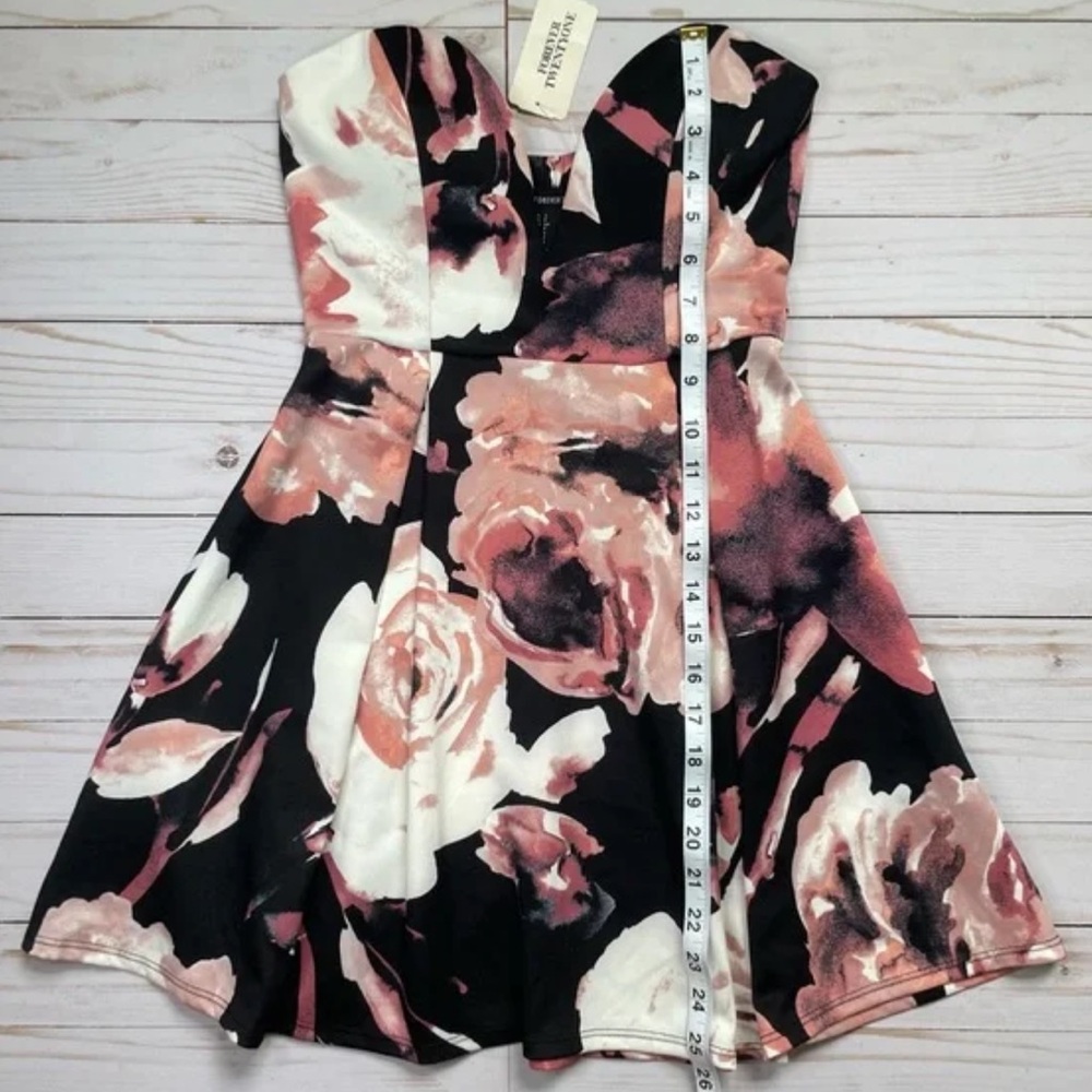 Forever 21 Small Black Pink & White Floral Watercolor Deep V Strapless Dress